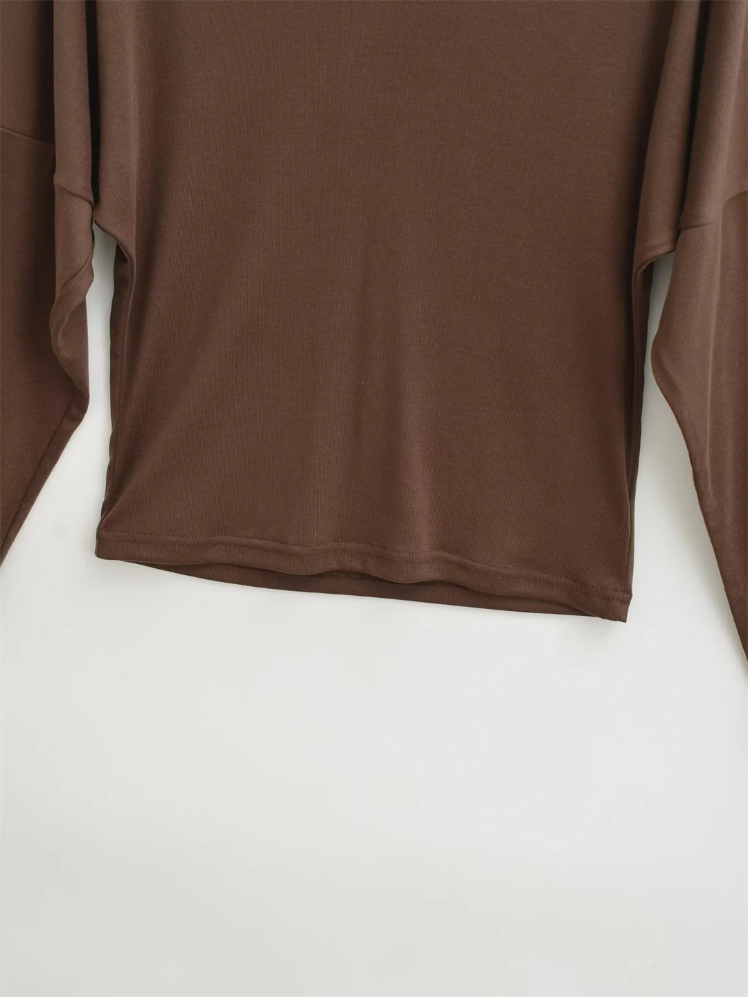Slim Fit V Neck Ruched Waist Dolman Tee