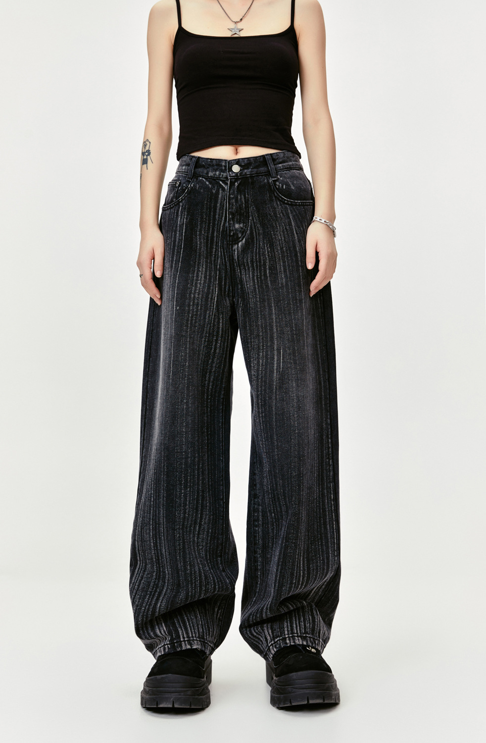 Washed Design Streamline Scratch Oversize Floor-Length Denim Pants