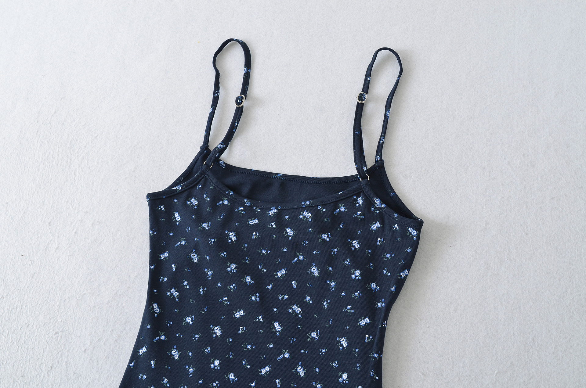 U-neck floral camisole skirt