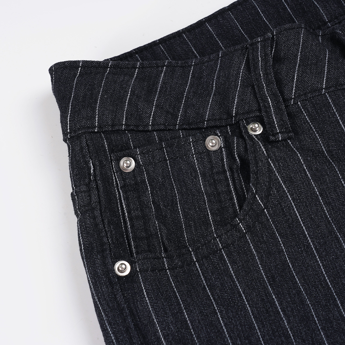 Striped contrasting horn slightly spicy low waist straight leg denim