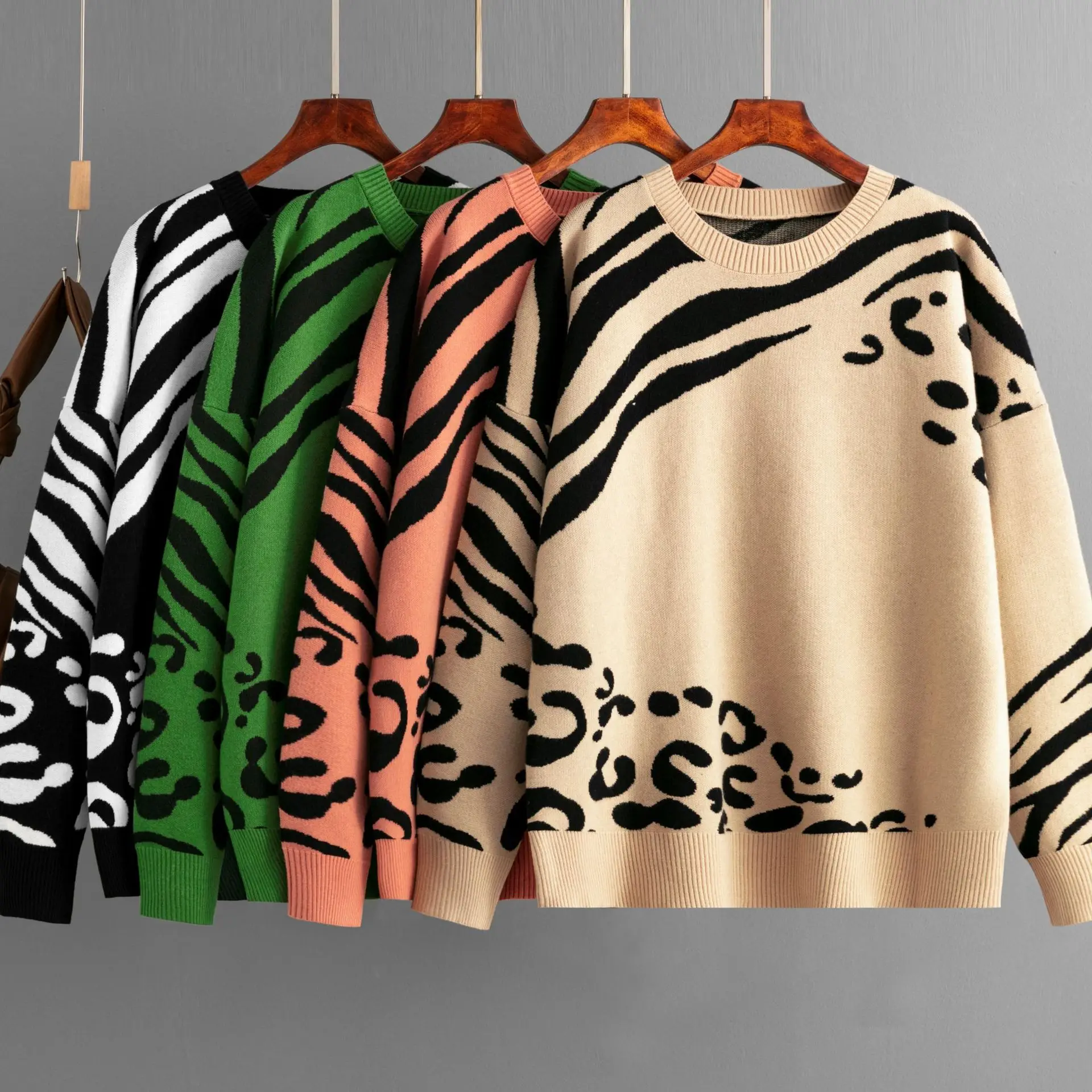 Woman's Animal Print Viscose Sweater