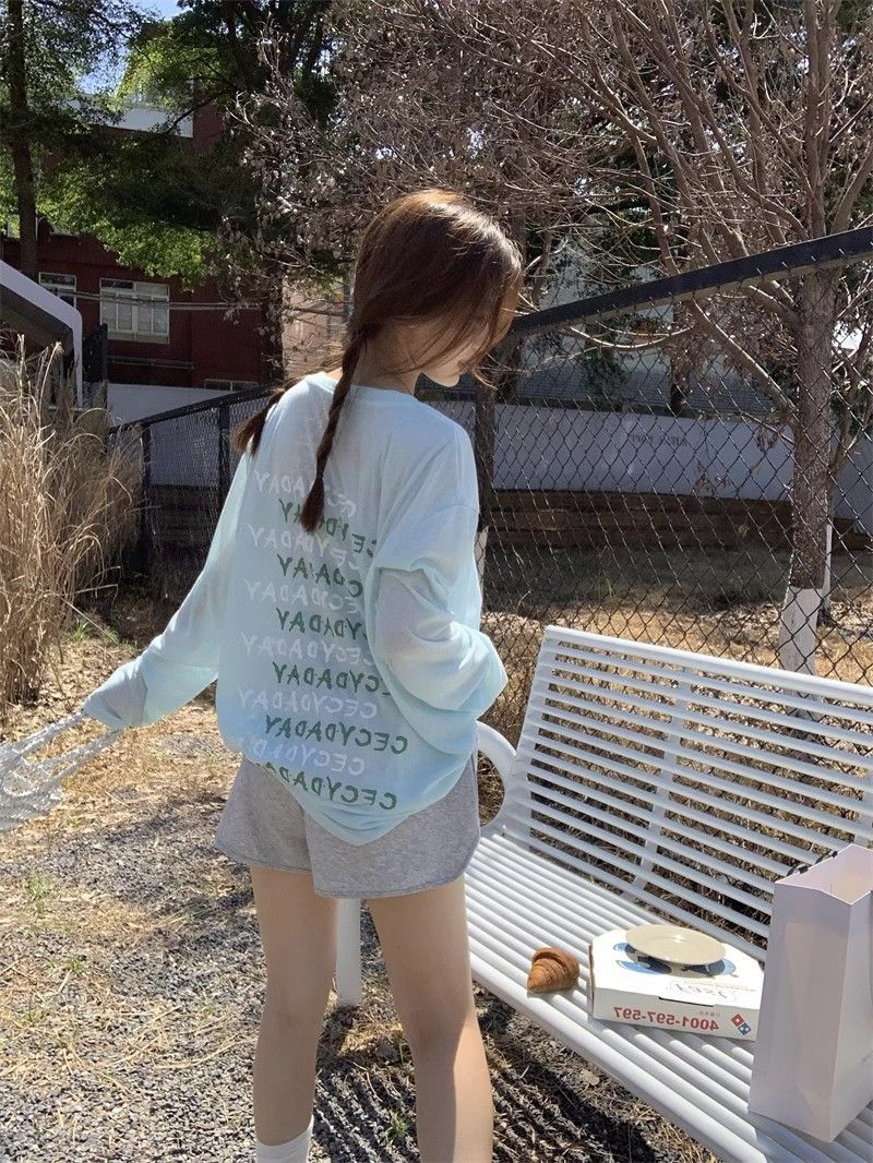 Ladies Relaxed Long Sleeve UV Graphic Hood Shirt
