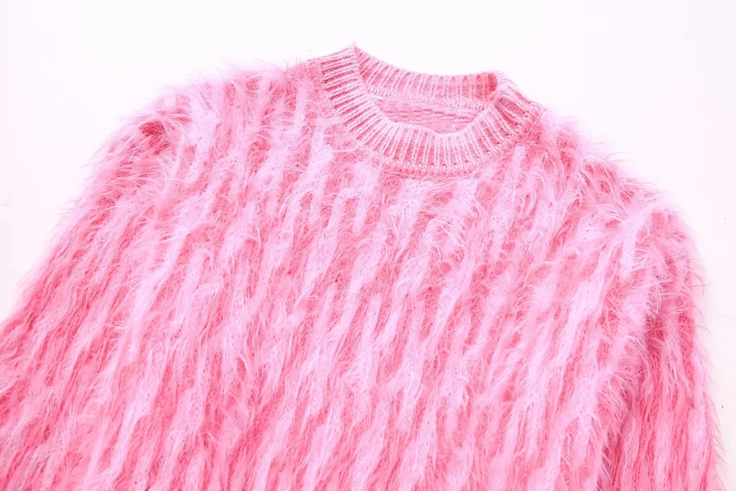 Ladies Heavyweight Cropped Blush Patterned Sweater
