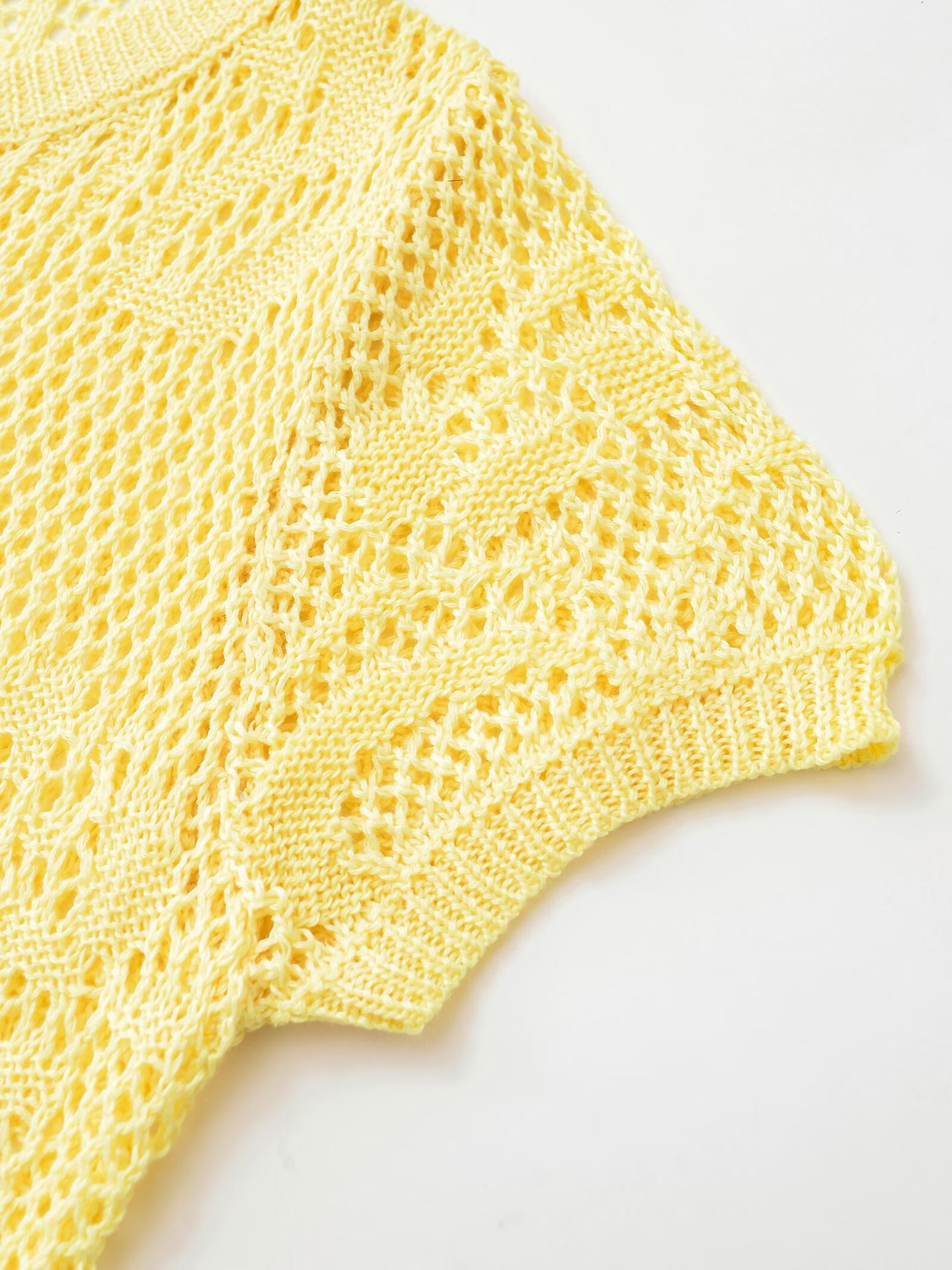 Hollow mesh single breasted knitted T-shirt top for women