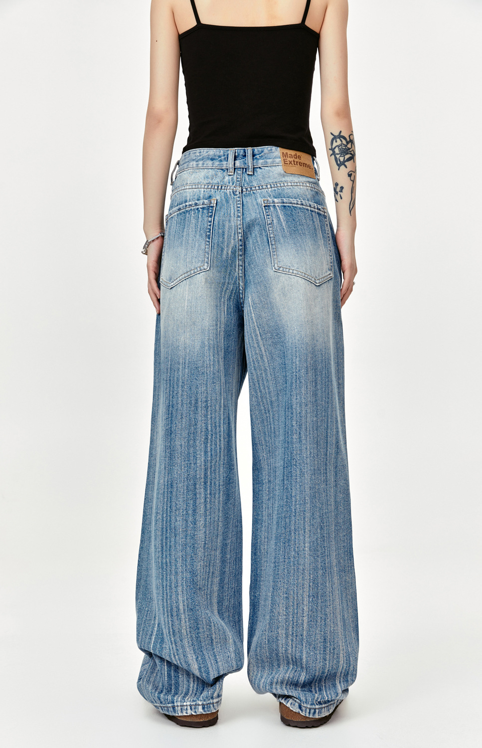 Washed Design Streamline Scratch Oversize Floor-Length Denim Pants