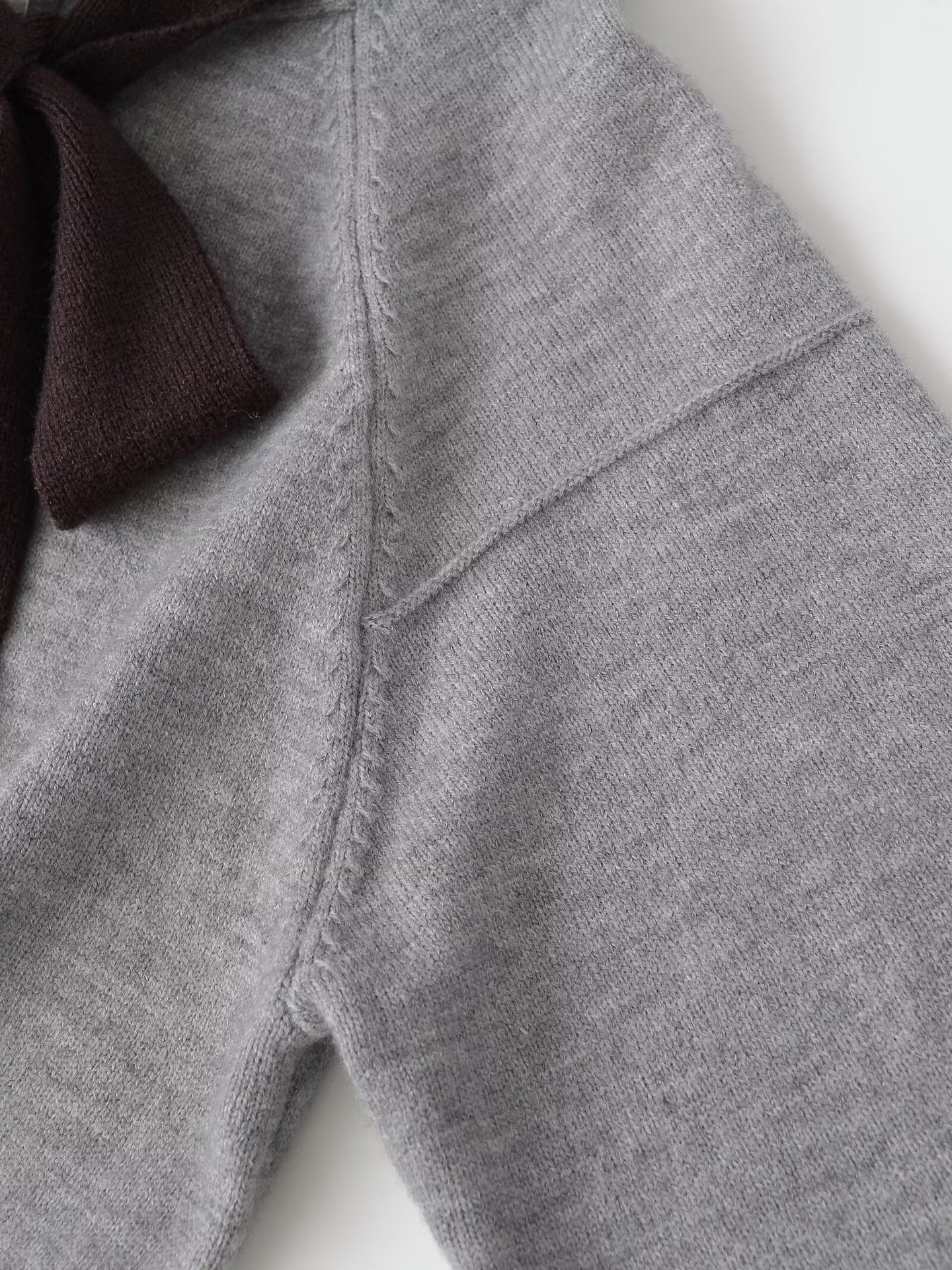 Bow knit hooded jacket