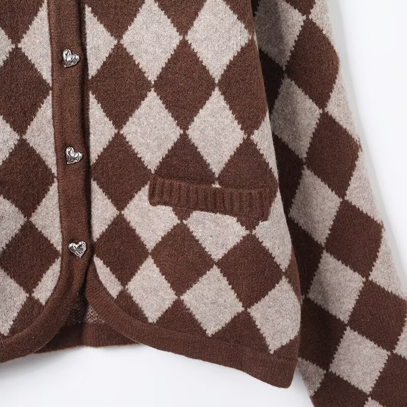 Diamond patterned jacquard knitted cardigan