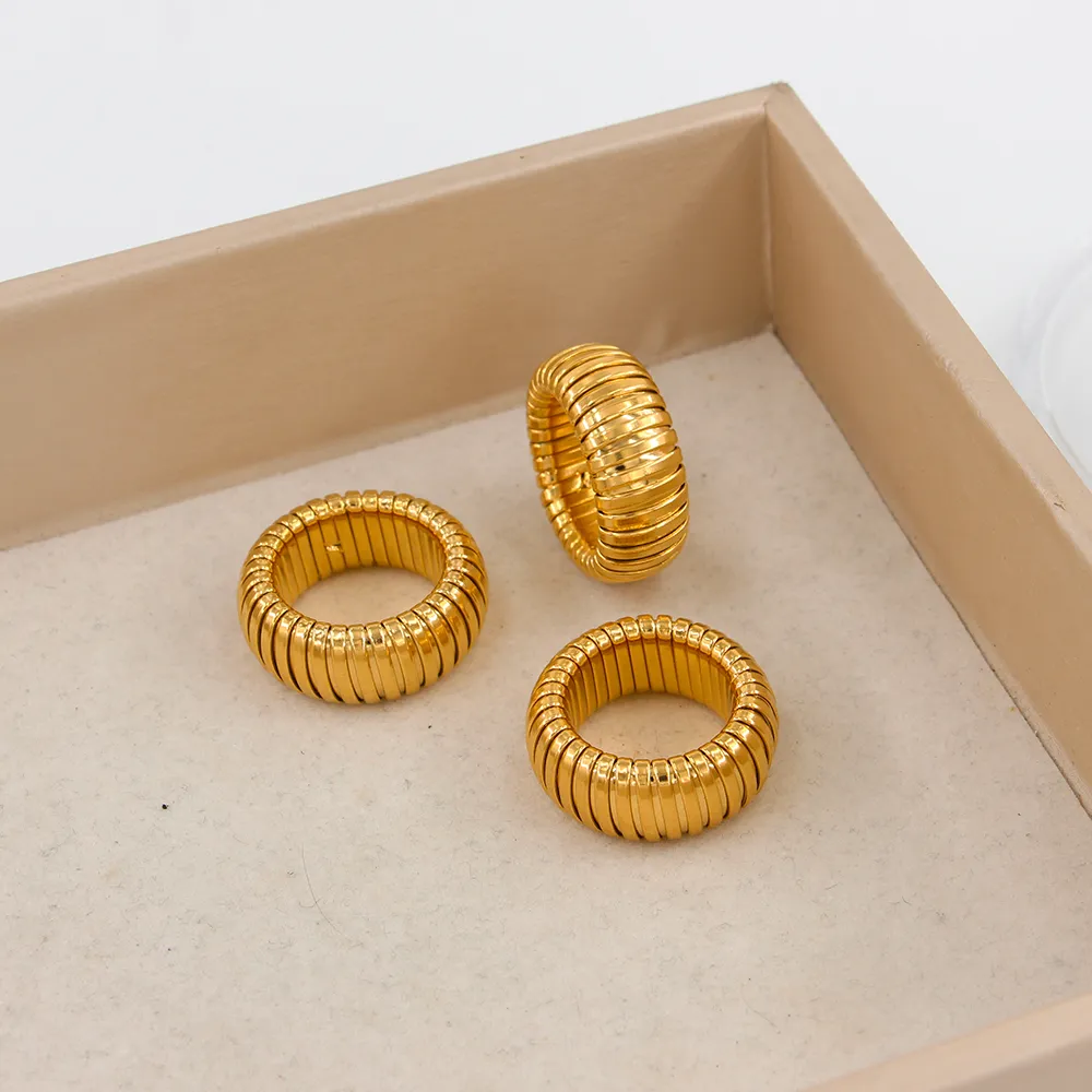 High Quality Waterproof Stainless Steel Spiral Rings For Men's Round Elastic Gold-Plated Party Chunky Ring Jewelry Accessories