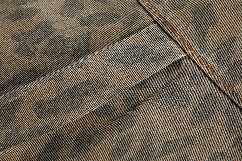 Loose heavy industry vintage leopard print long sleeved denim shirt for men and women