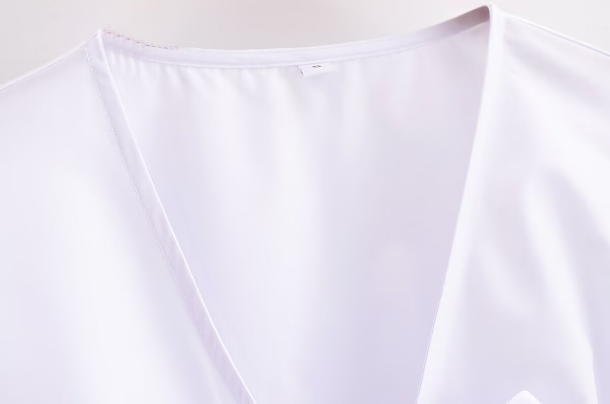 V-neck bow tie tied shirt top for women