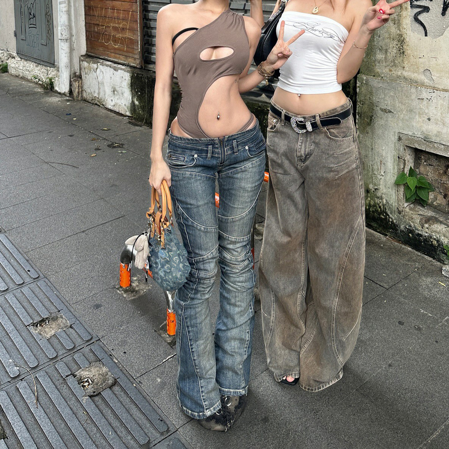 Split low waist straight leg small leg jeans