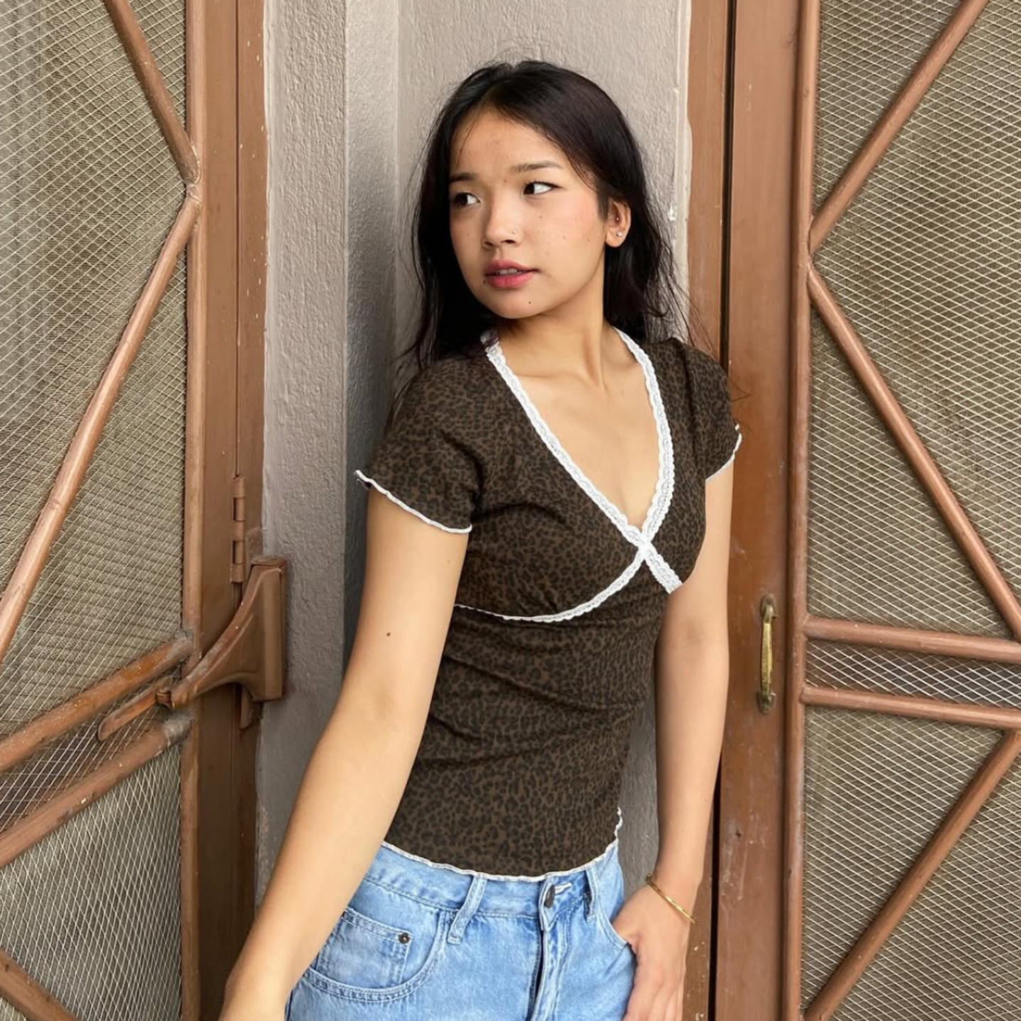 Vintage Leopard Lace Trim V-Neck Short Sleeve T-Shirt Elegant Close-Fit Crop Top