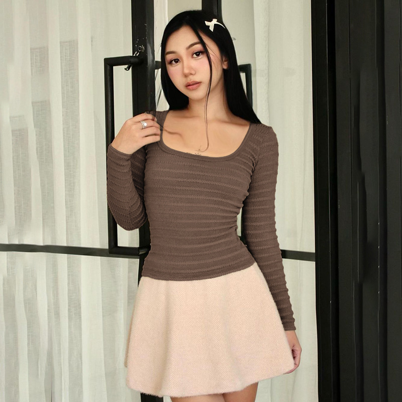 Plain Tailored Angular Neckline Full Sleeve Stretch Blouse