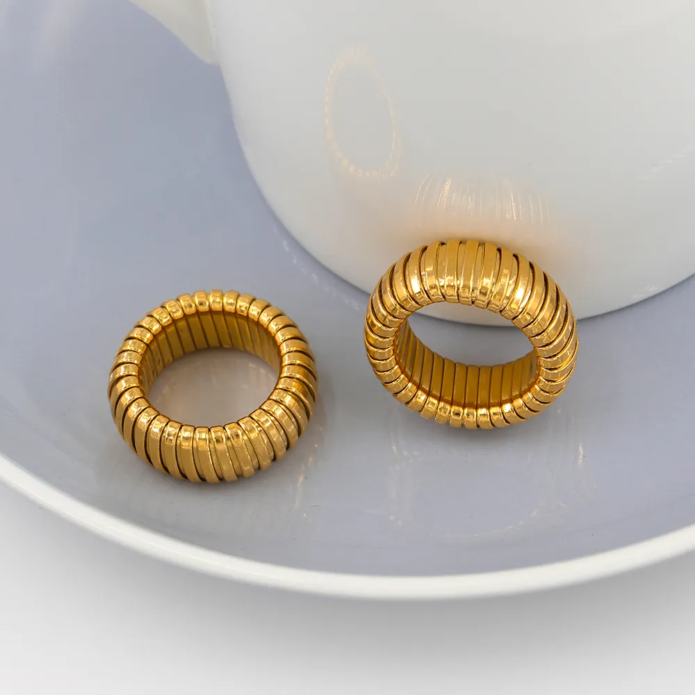 High Quality Waterproof Stainless Steel Spiral Rings For Men's Round Elastic Gold-Plated Party Chunky Ring Jewelry Accessories