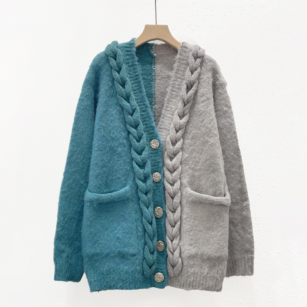 Ladies Colorblock Chunky Oversized Knitted Cardigan