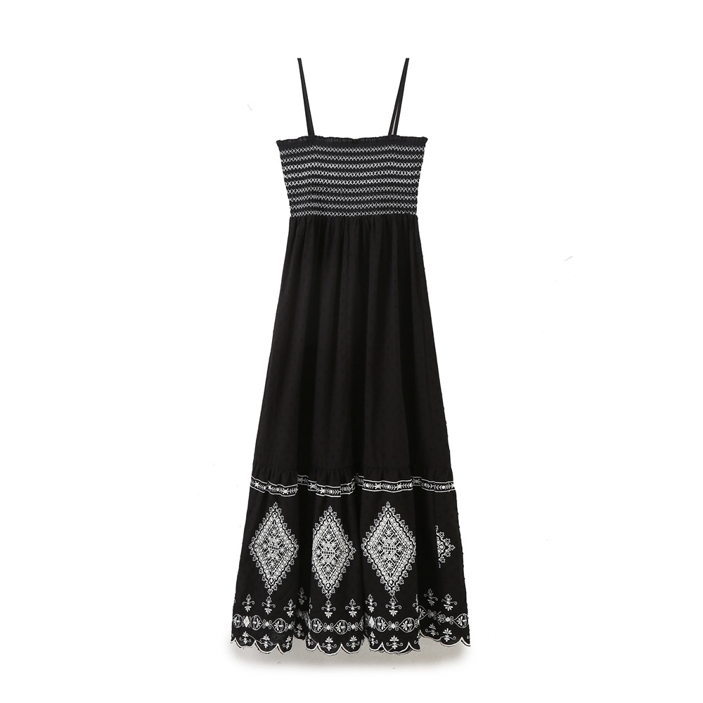 Women's Embroidered Polka Dot Waist-tightening Strapless Dress