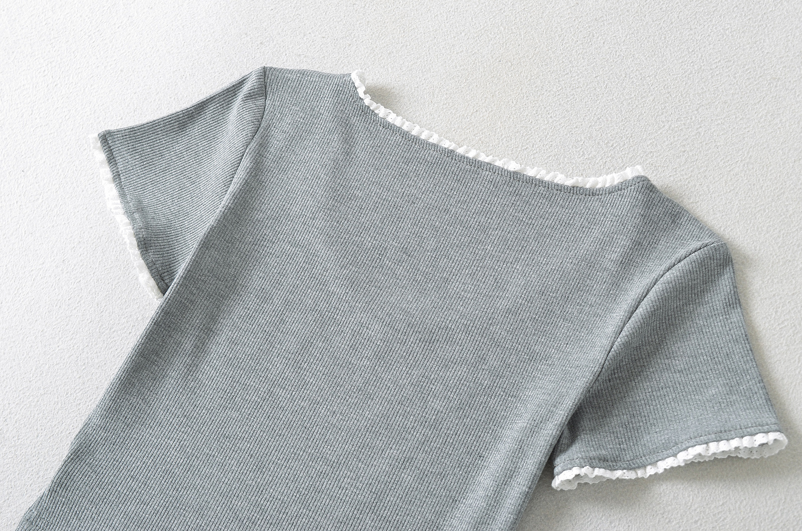 Stretch Body-Hugging Short Sleeve T-Shirt