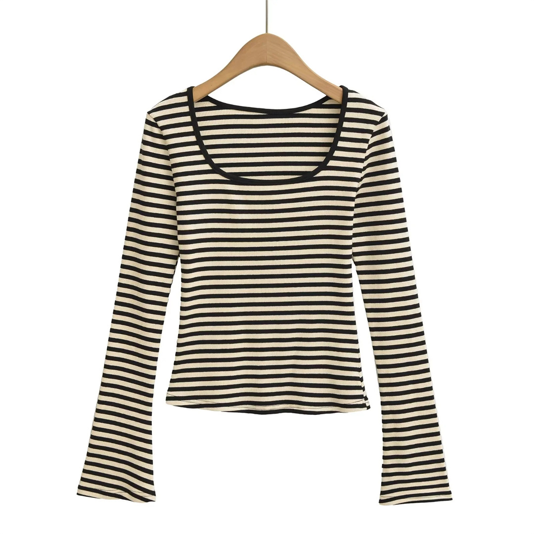 Flirty Boxy Neckline Arm-Length Striped Body