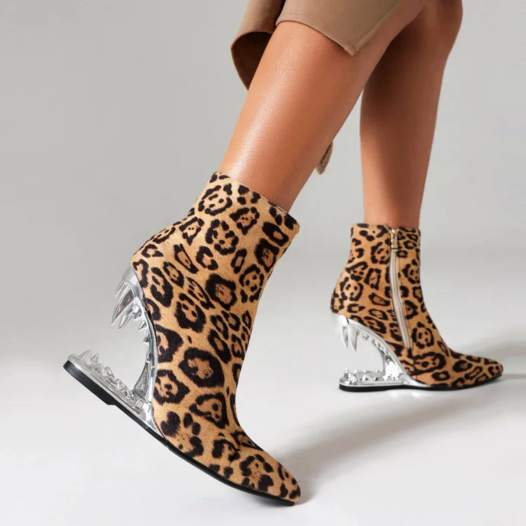 Hollow Out Tiger Tooth Shaped Heel Design Short Boots New Fashionable Leopard Print Zebra Zippered Women's Ankle Boot