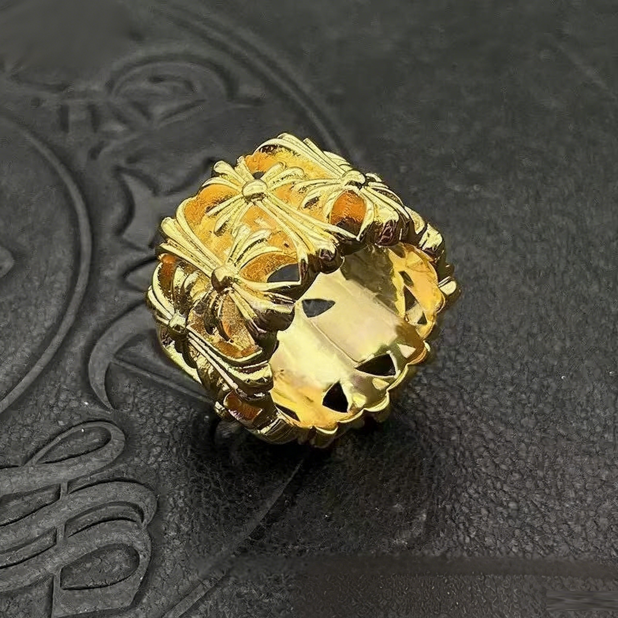 Vintage vintage ring with adjustable hip hop style and cross shaped opening for men and women