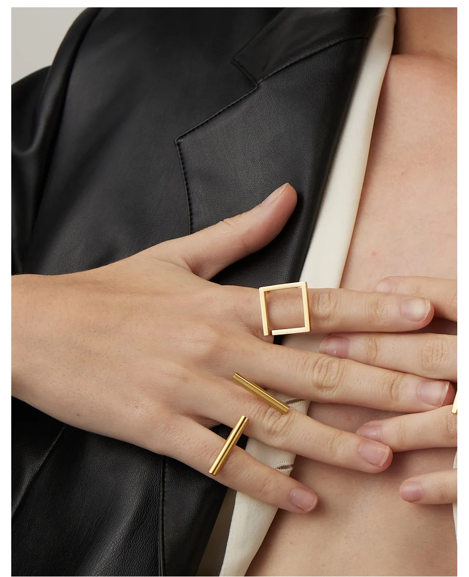 Ladies Geometric Titanium Ring
