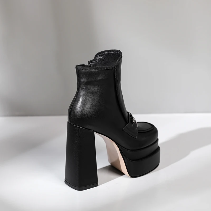 Chunky High Heels New Leather Metal Decor Ankle Boots Fashion Female Square Toe Zipper Platform Short Boots Botas