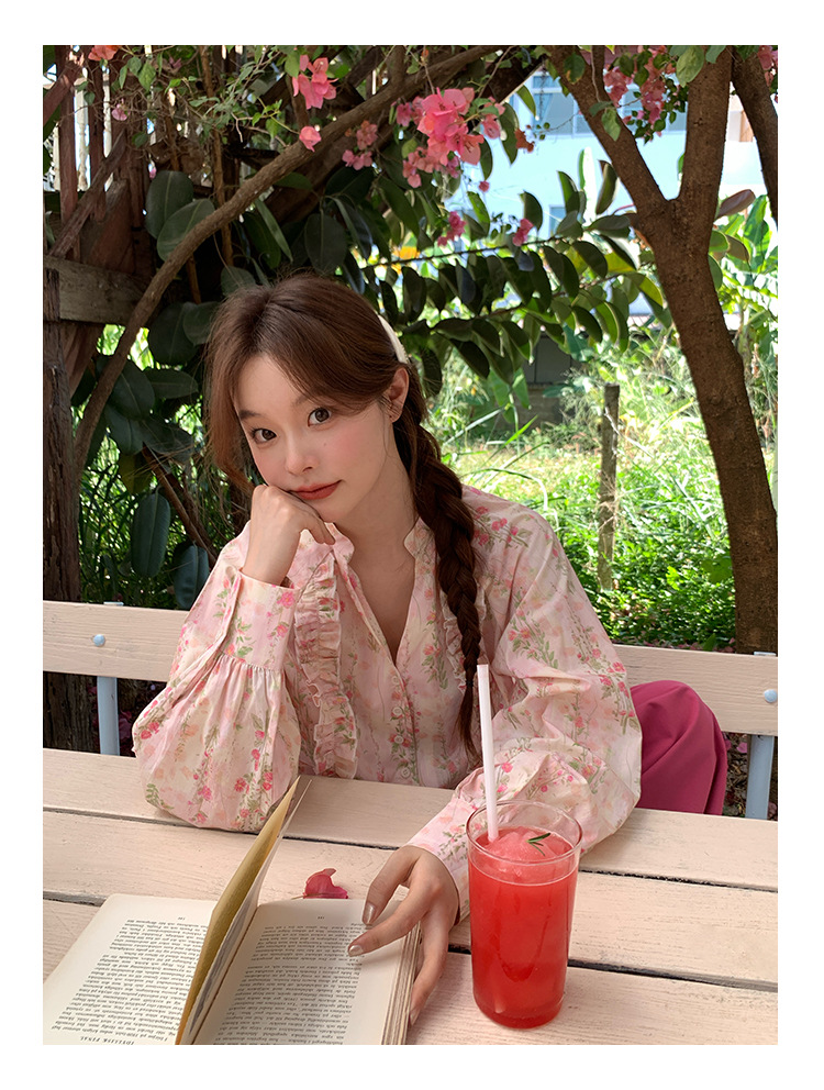 V-Neck Long Sleeve Girlfriend Fragmented Flowers Shirt