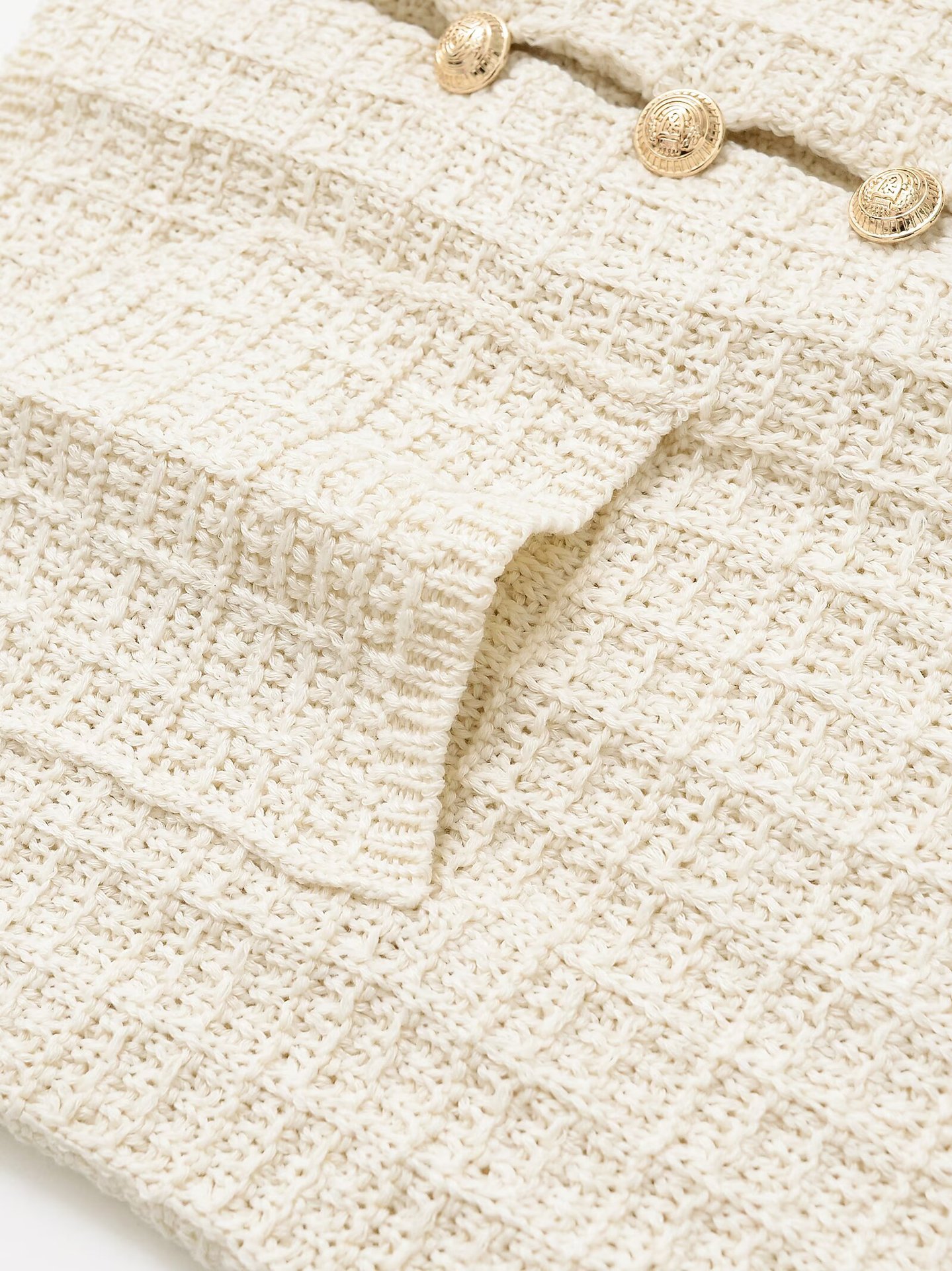 Modern Three-Quarter Knit Crew Sweater