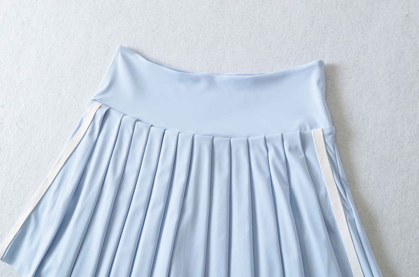 High-Waisted Quick-Dry A-Line Pleated Skirt with Lining