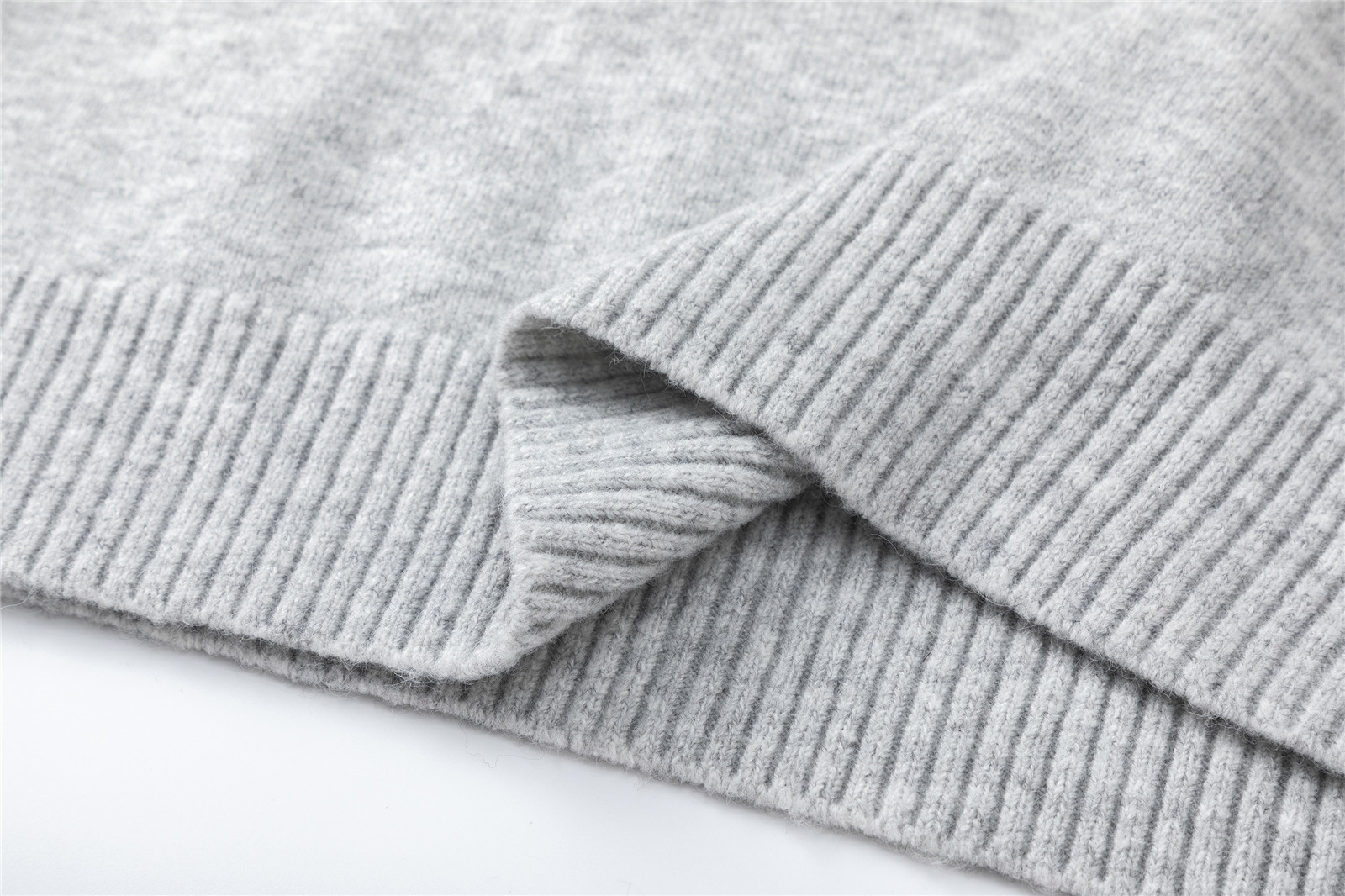 Embroidered Polo Neck Sweater Couple Versatile Loose Casual Knit