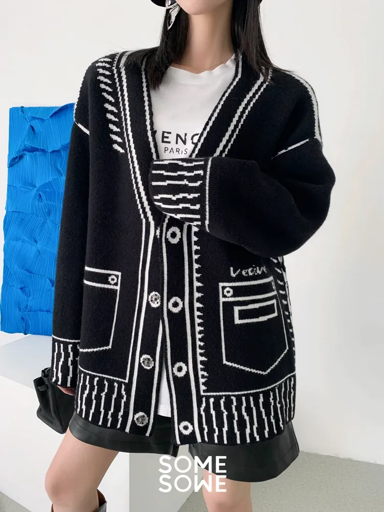 Ladies Oversized Graphic Deep V Acrylic Cardigan