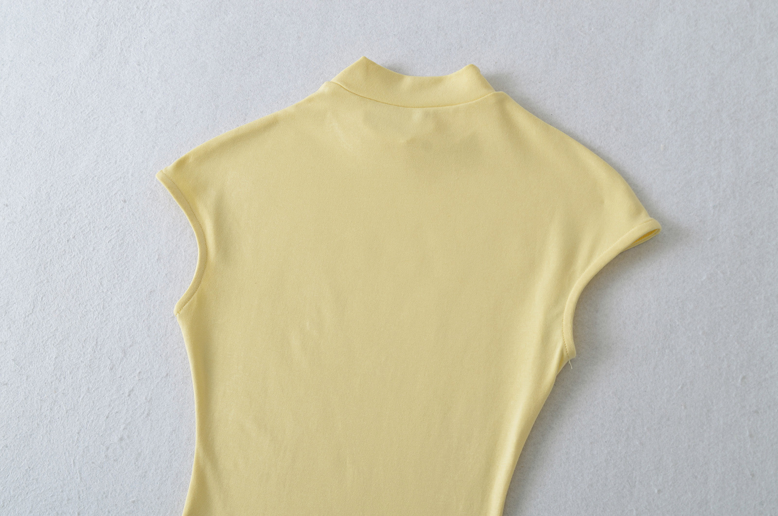 Half-high Neck Short Sleeve Fitted Base Layer Top T-shirt