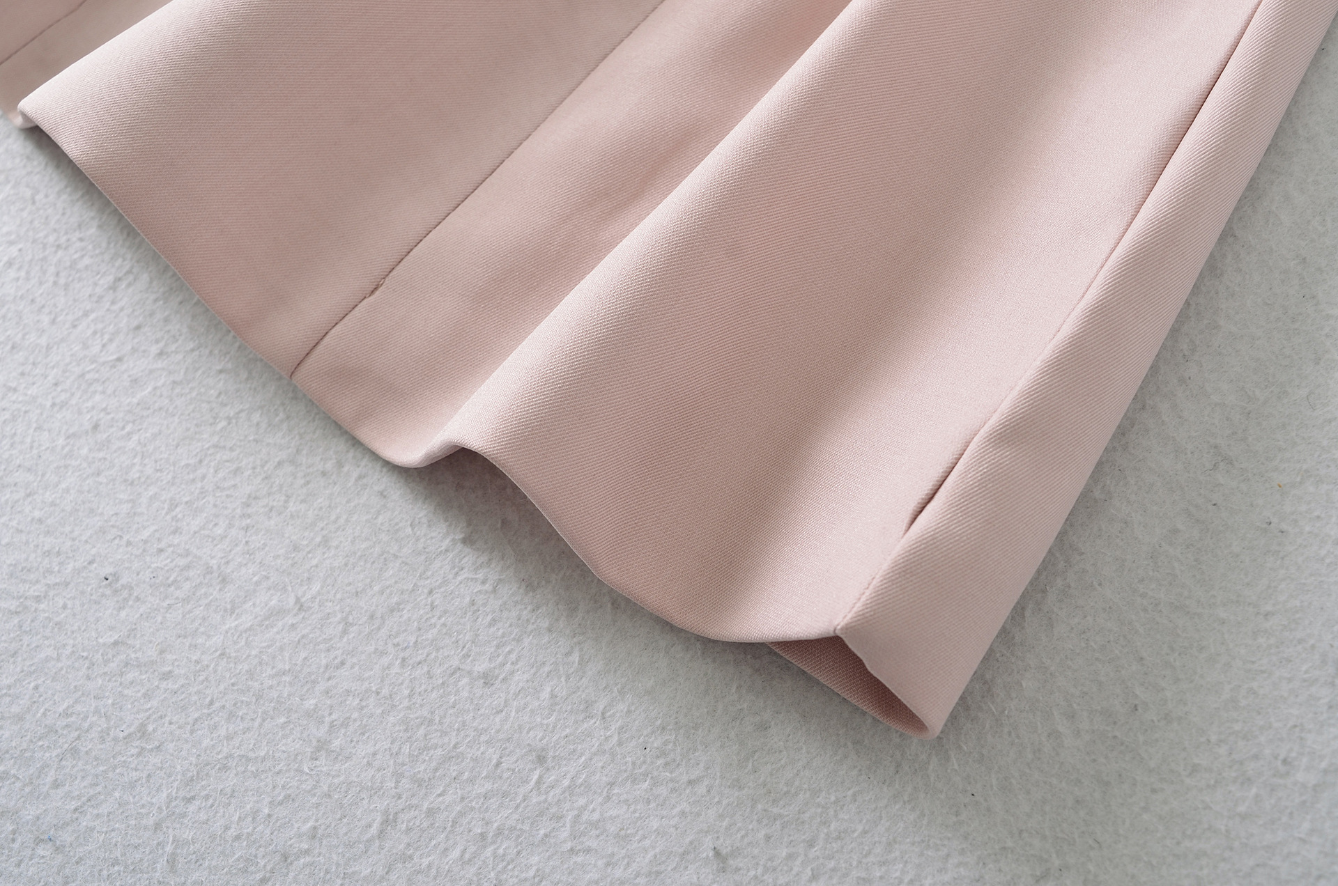Sleeve-Free Fitted Flared Short Gown