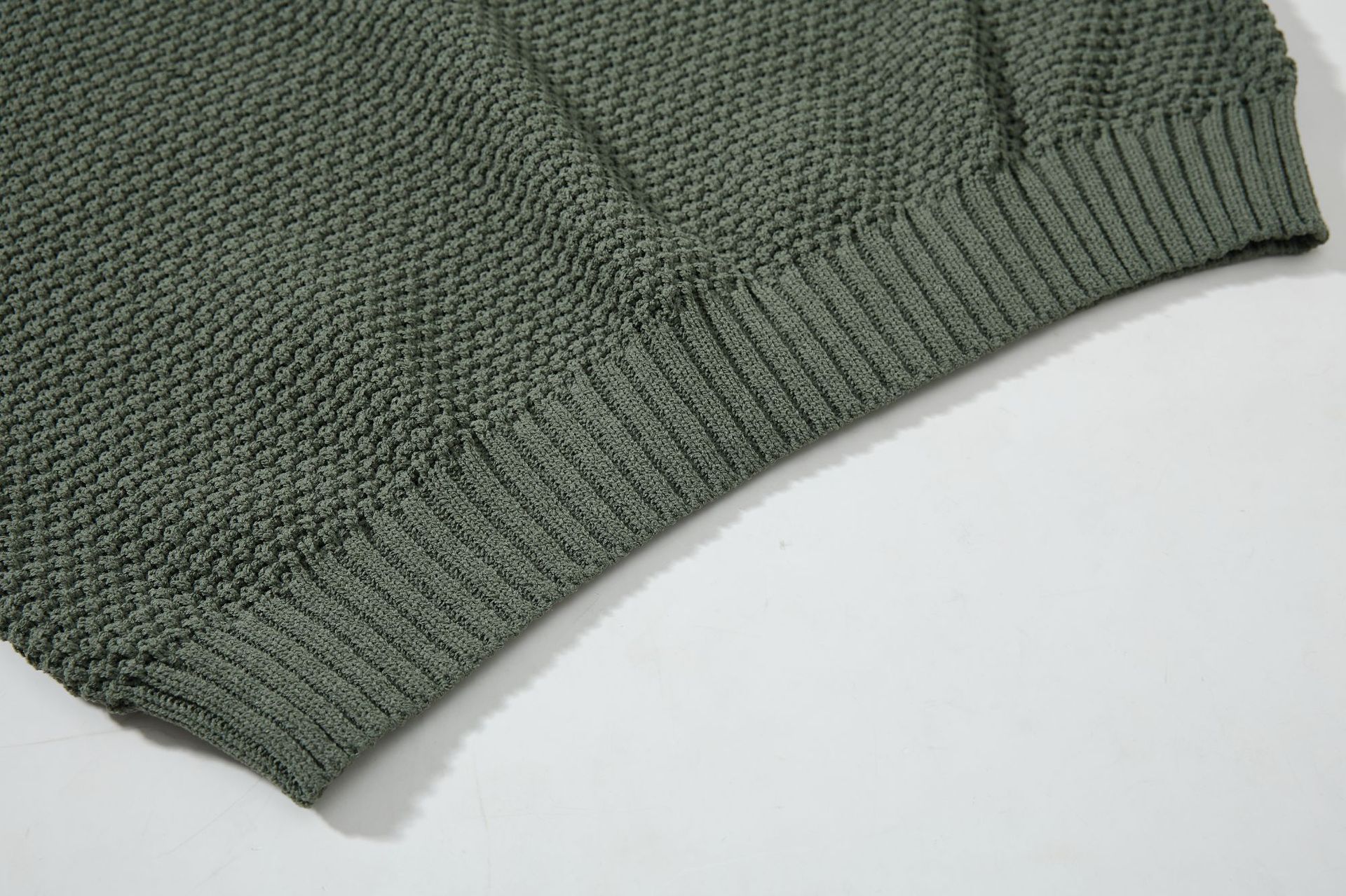 Relaxed Zipper Front Sweater Vest