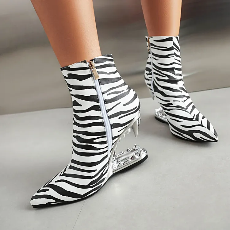 Hollow Out Tiger Tooth Shaped Heel Design Short Boots New Fashionable Leopard Print Zebra Zippered Women's Ankle Boot