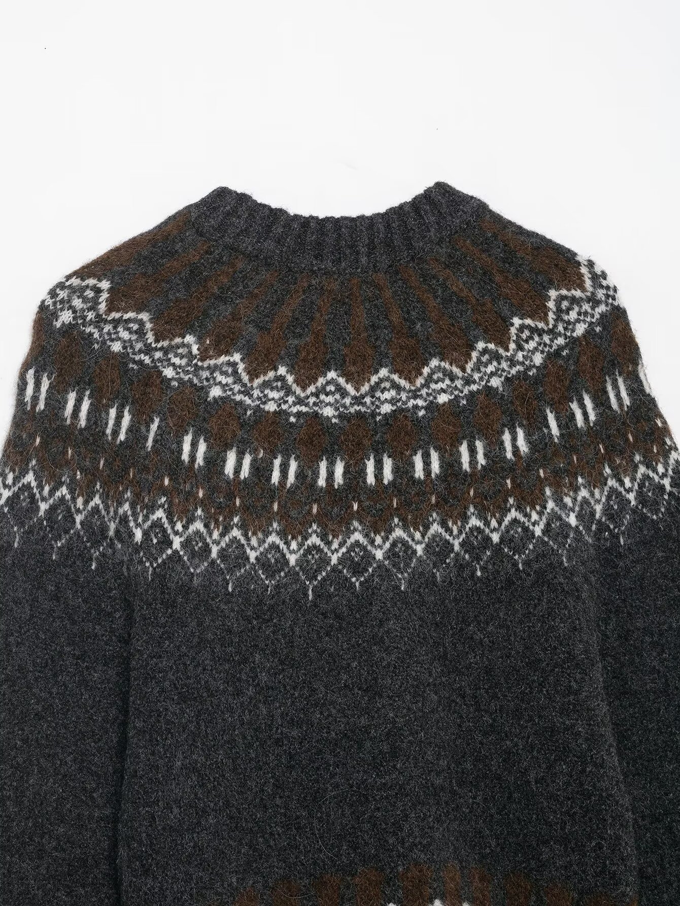 Jacquard knitted sweater