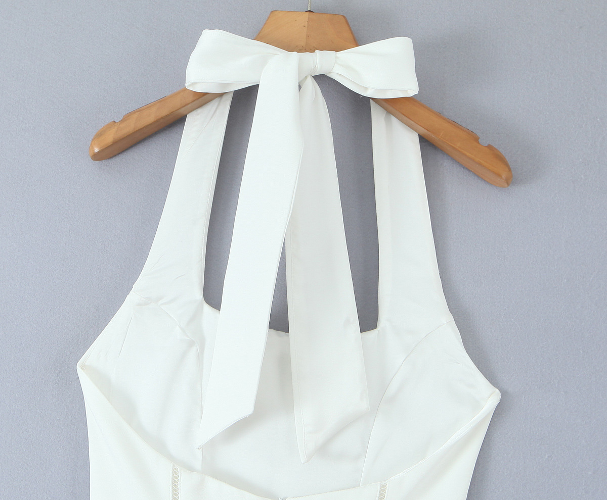 Neck strap dress