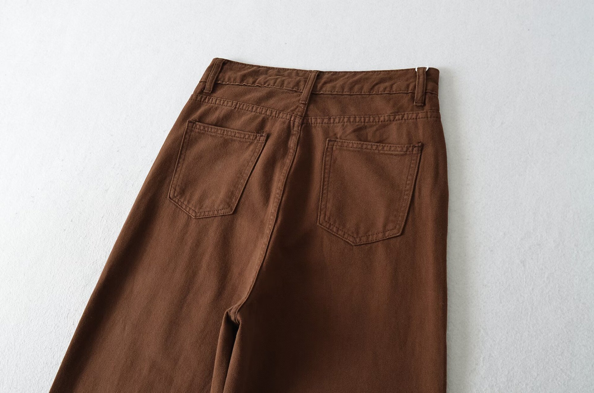 Loose high waisted wide leg mop jeans