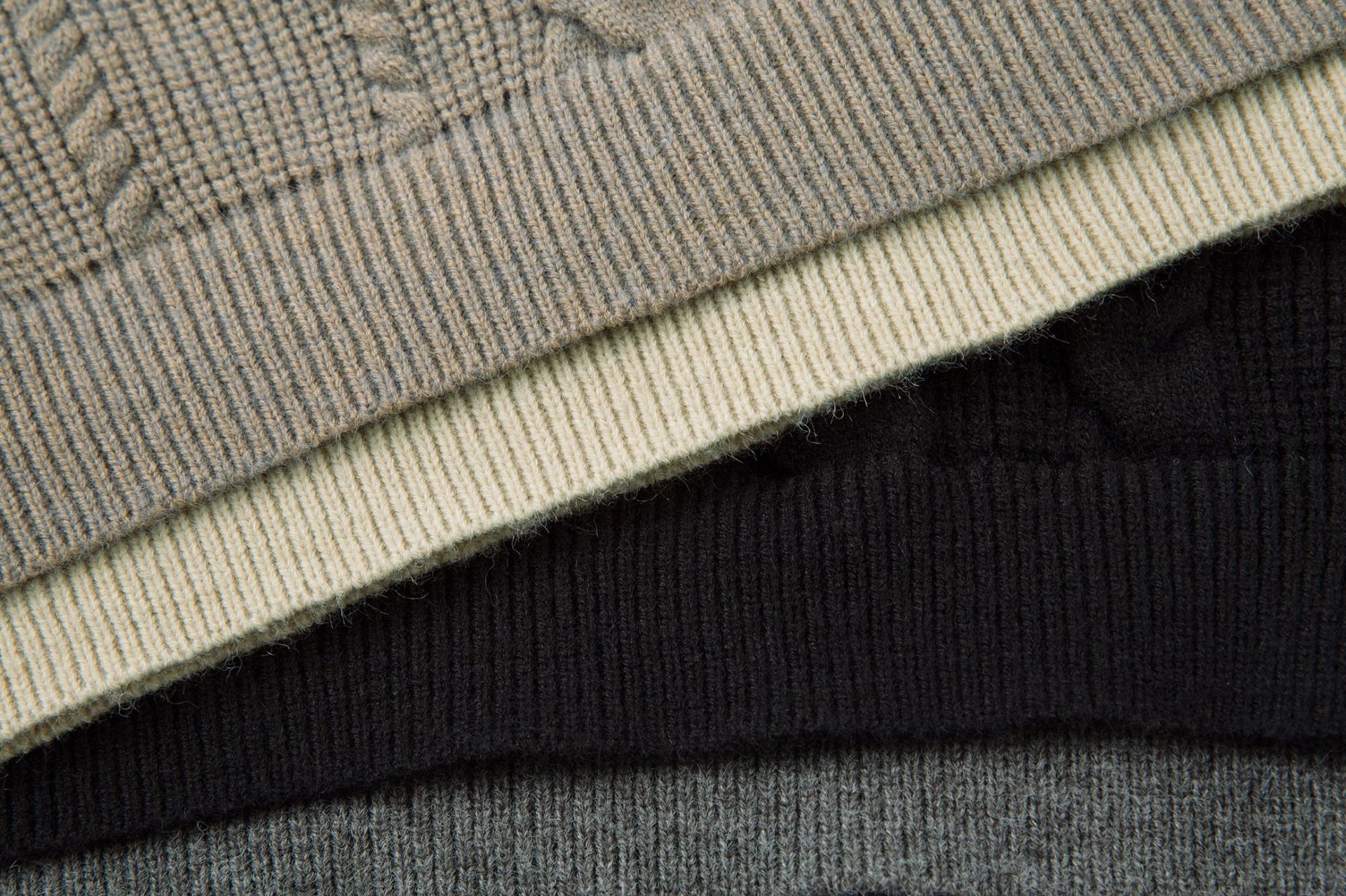 Twist Fried Dough Twists Two Pieces of Warm Knit Men