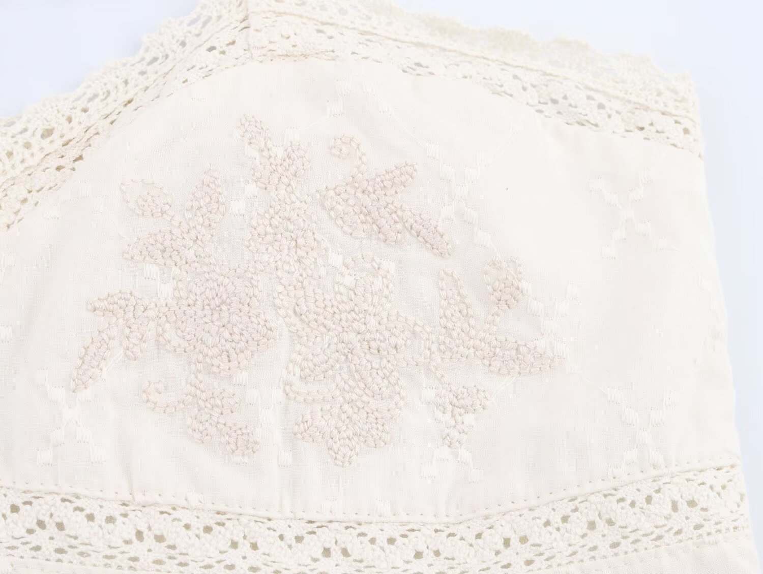 Strapless collar embroidered lace camisole top for women