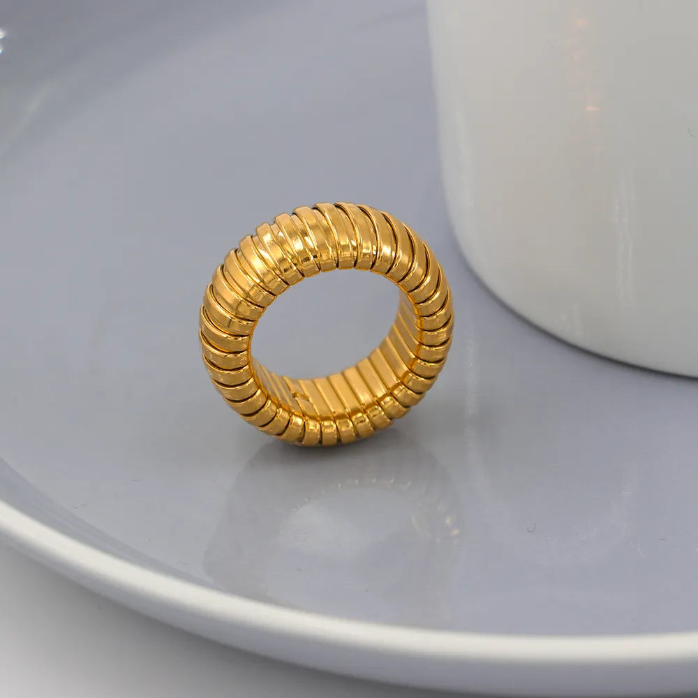 High Quality Waterproof Stainless Steel Spiral Rings For Men's Round Elastic Gold-Plated Party Chunky Ring Jewelry Accessories