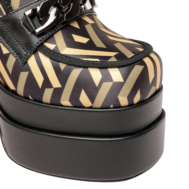 Chunky High Heels New Leather Metal Decor Ankle Boots Fashion Female Square Toe Zipper Platform Short Boots Botas