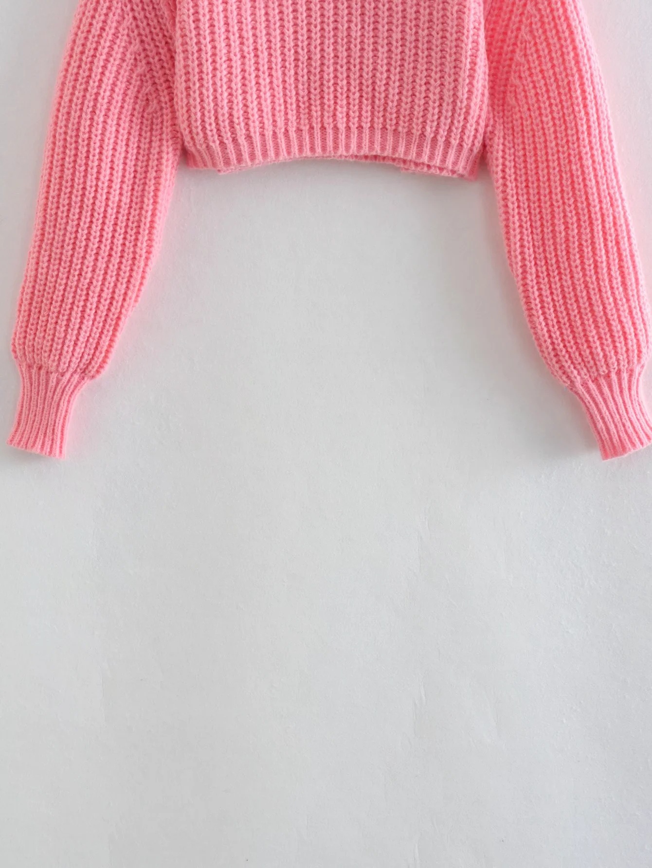 Ladies Sleeveless Polyester Irregular Fit Sweater