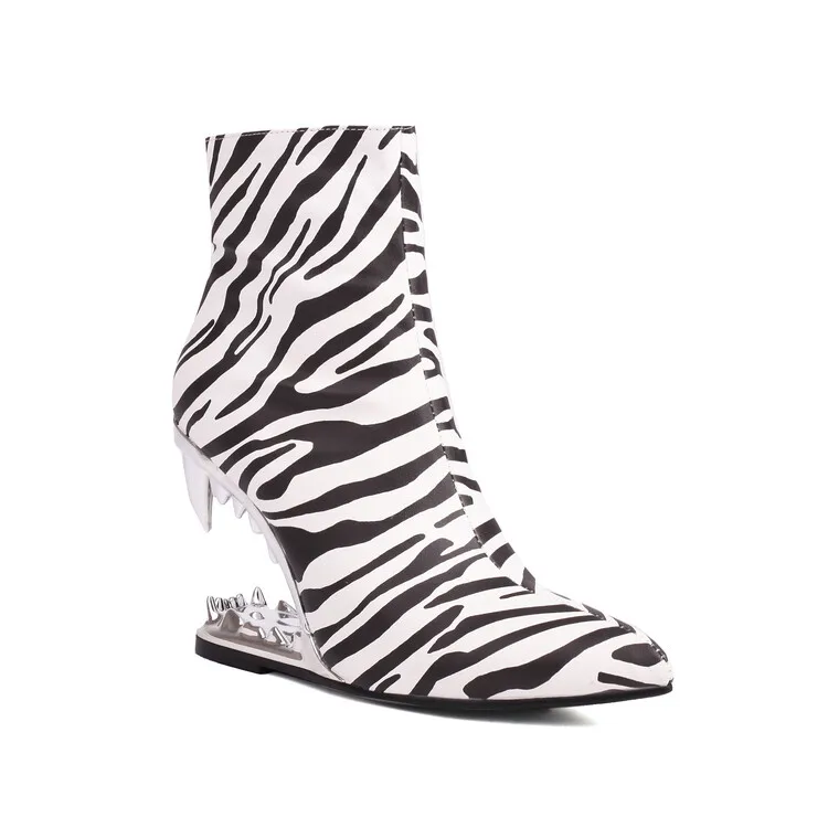 Hollow Out Tiger Tooth Shaped Heel Design Short Boots New Fashionable Leopard Print Zebra Zippered Women's Ankle Boot