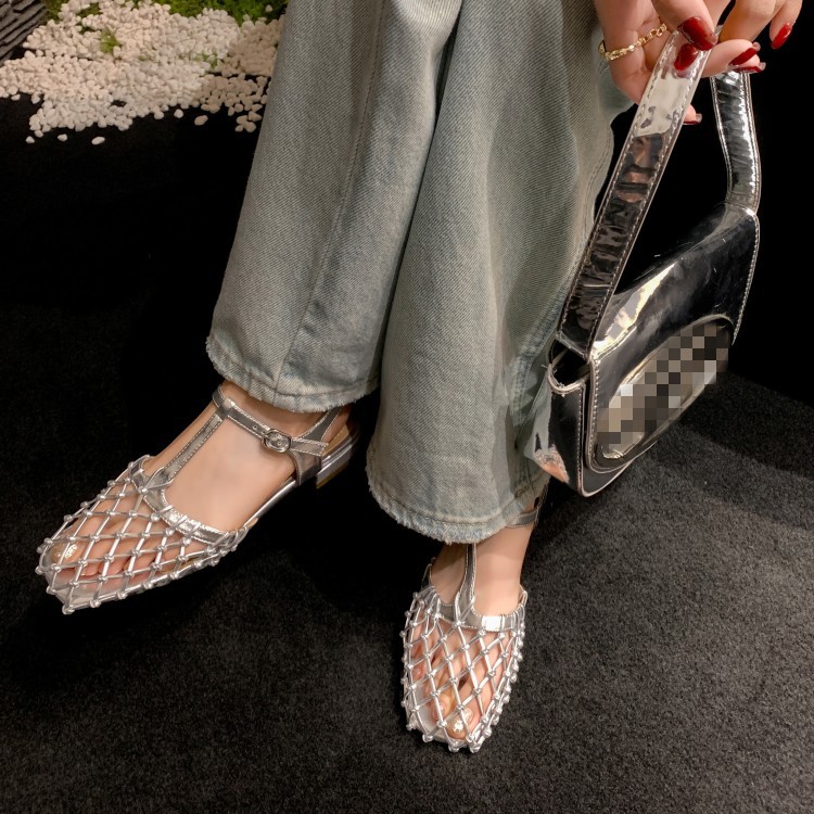 Cowhide foreskin hollowed out T-shaped strap flat sandals Mary Jane shoes