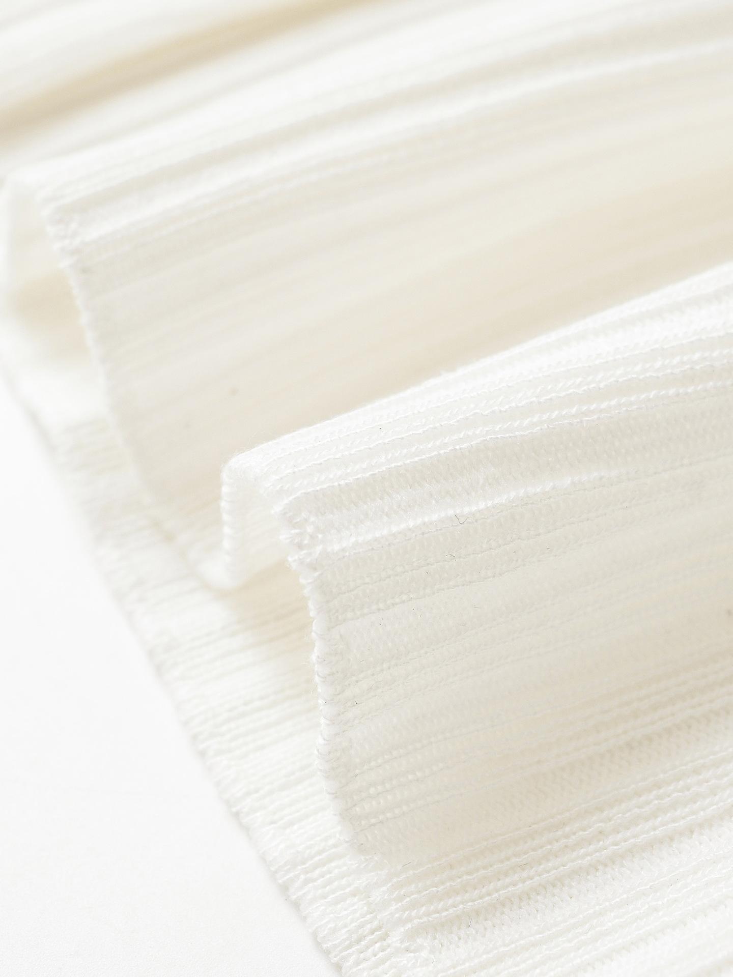 Ladies Sleeveless Ribbon Knot Eyelet Tee