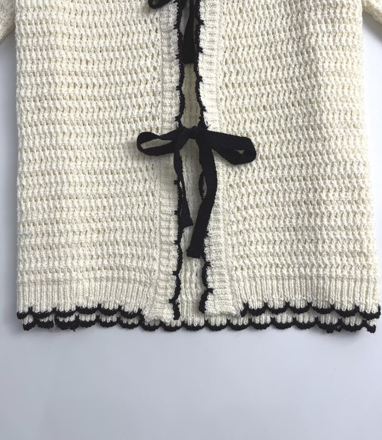 Solid Three-Quarter Length Ribbon Neckband Slim Fit Sweater