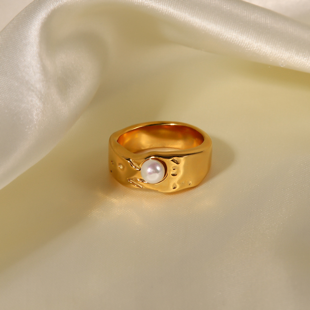 Uworld Vintage Style Ring 18K gold plated Fresh Water Pearl Stainless Steel Jewelry Elegant Imitation Ring Accessories New