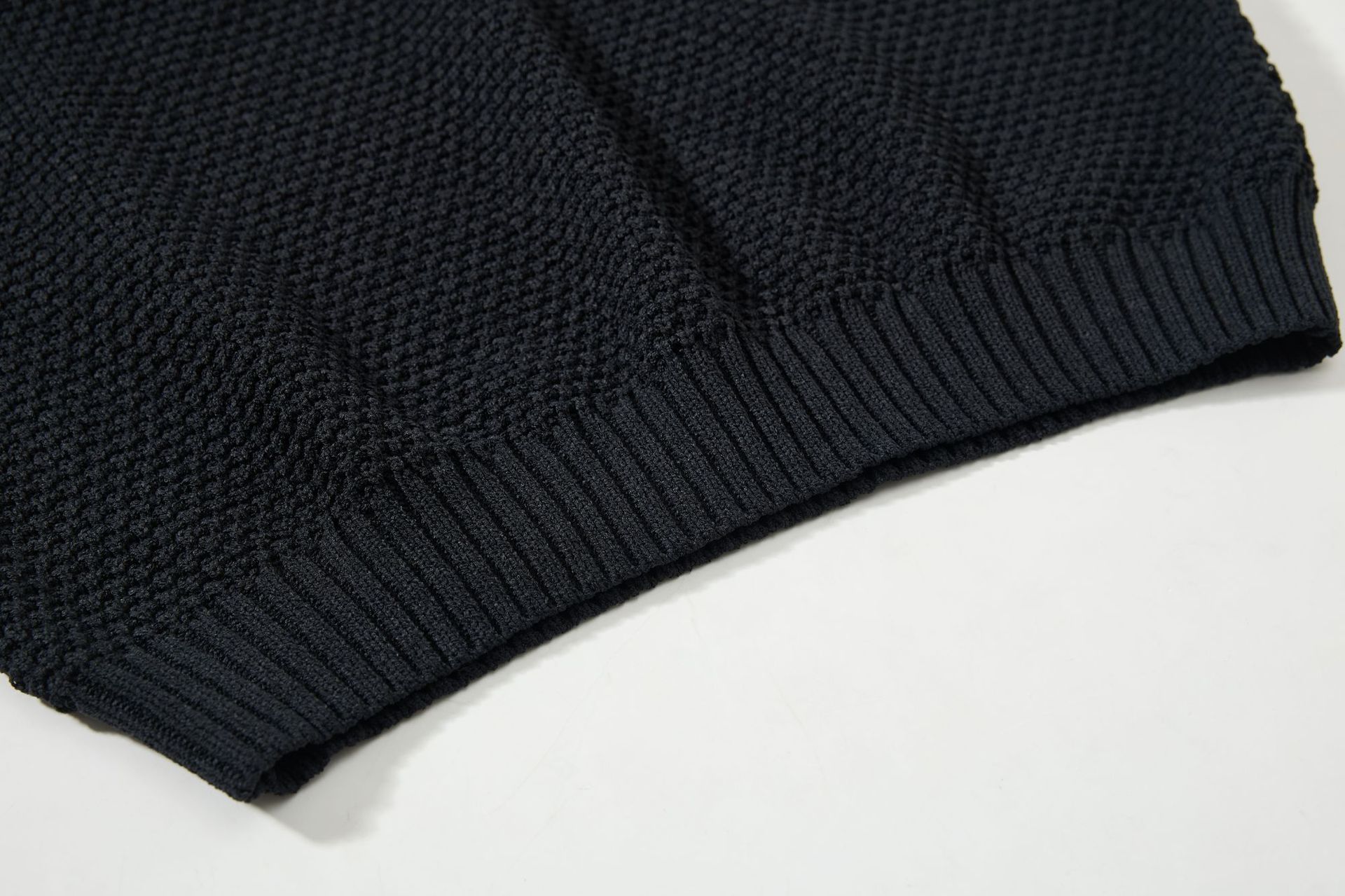 Relaxed Zipper Front Sweater Vest