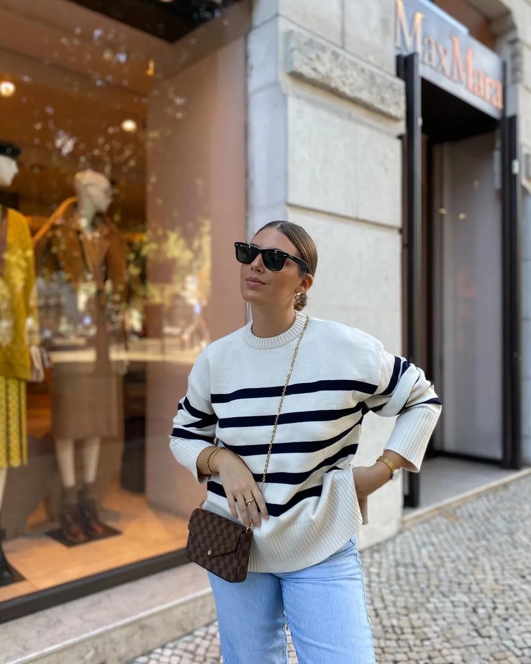 Ladies Polyester Stripe Sweater